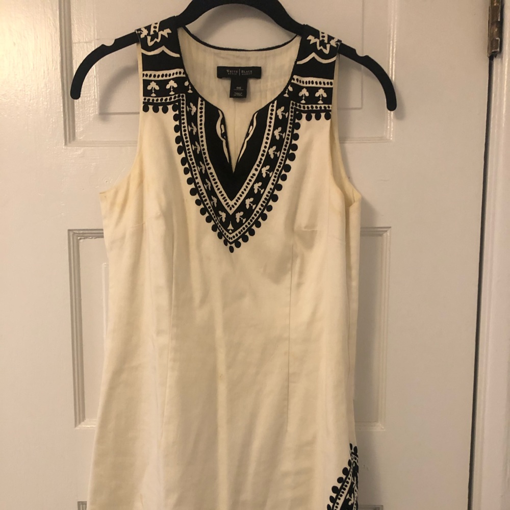 White House Black Market V Neck Cocktail Dress
